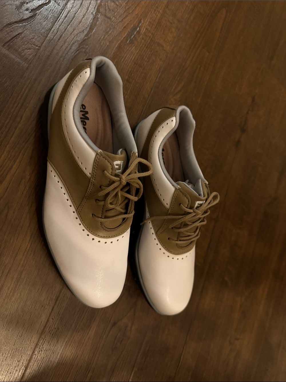 FootJoy 94914 eMerge Two-Tone White and Tan Saddle Golf Shoes Women’s Size 9